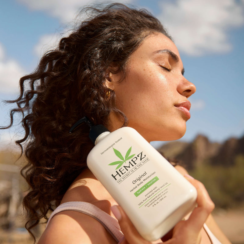 Hempz Original Moisturizer with Model_02